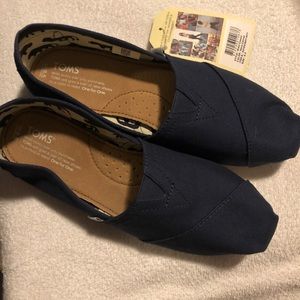 Navy Blue Toms